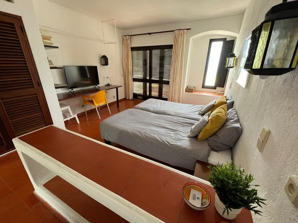 kamer TV bureau